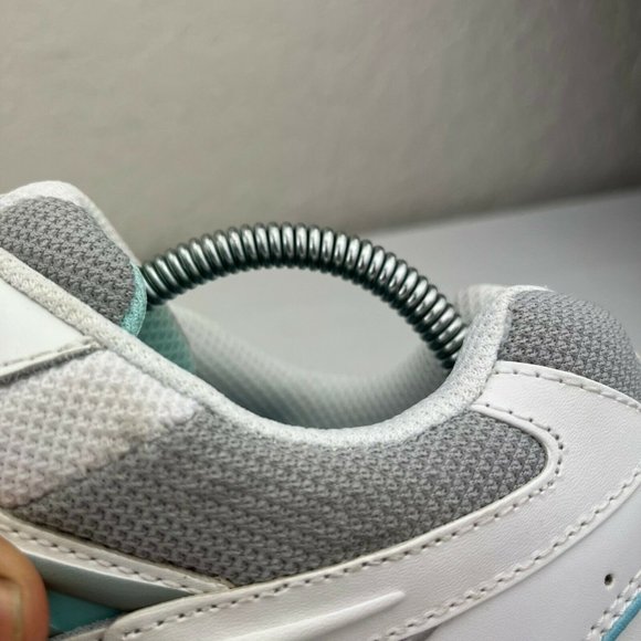 Vionic Tabi Leather Womens Hook & Loop White Blue Walking Sneakers Size 7.5 Wide - Picture 10 of 10